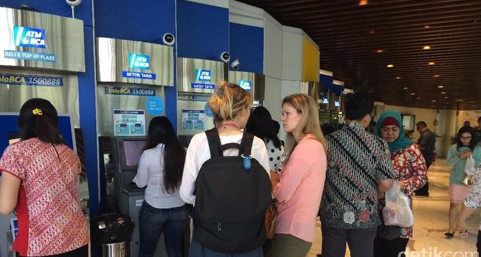 Duit Nasabahnya Lenyap Rp 135 Juta, BCA Ganti 100%