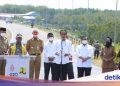 Pecah Telur! Jokowi Sangat Senang INA Guyur Rp 39 T ke BUMN Tol