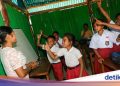 Semangat Anak-anak Pedalaman NTT Bersekolah Meski Fasilitas Terbatas