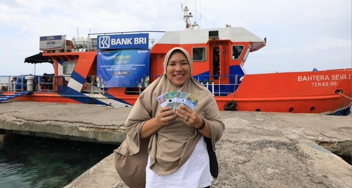 Pakai Teras Kapal, BRI Layani Penukaran Uang di Kepulauan Seribu