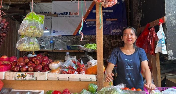 Keren! Belanja di Pasar Tradisional Bisa Pakai QRIS