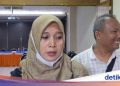 Saldo Lenyap-Pinjaman Di-mark up, Nasabah Demo Kantor Bank di Tulungagung