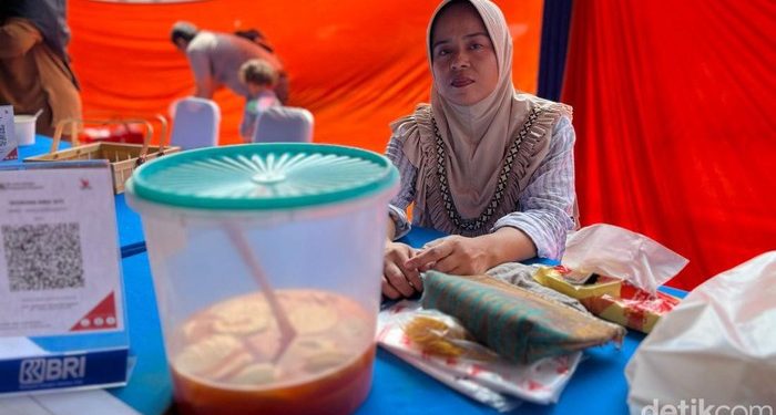 Punya Lapak Pinggir Jalan? Boleh Lho Ajukan Pembiayaan KUR BRI