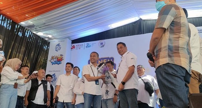 Panen Hadiah Simpedes, Emak-emak di Garut Dapat Hadiah Mobil dari BRI