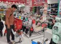 Ramai-ramai Ajak Keluarga Berburu Diskon Transmart di Trans Icon Surabaya