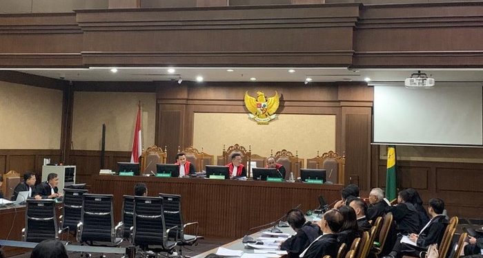 Saksi Ungkap Lukas Enembe Tukar Rp 22,5 M ke SGD untuk Main Judi di Manila