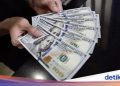 Dolar AS Kembali Dekati Rp 16.000