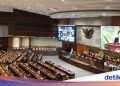 Gelar Rapat Paripurna, DPR Soroti Lonjakan Harga Beras