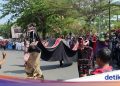 Kemeriahan Karnaval Perahu dan Kirab Budaya di Pangandaran
