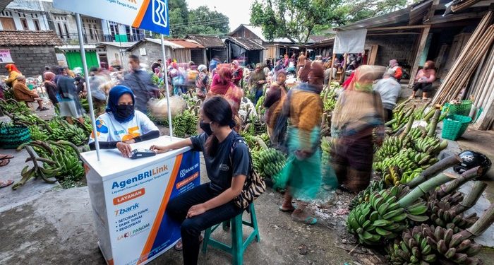Pengamat Sebut Hanya BRI yang Penuhi Rasio Kredit UMKM