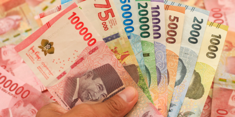 Pasar Surat Utang Negara Tertekan, Rupiah Melemah Terdalam di Asia