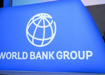 Bank Dunia Prediksi Rasio Penerimaan Indonesia 2025 Menurun, Utang Negara Terus Meningkat