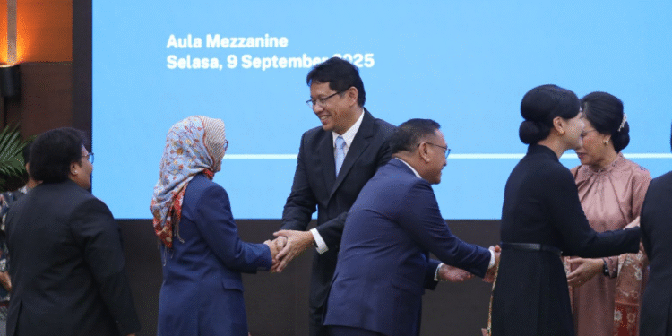 Pergantian Menteri Keuangan, Rini Widyantini Hadiri Serah Terima Jabatan di Kemenkeu