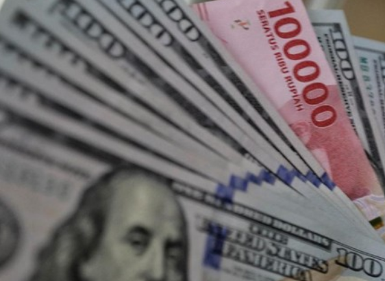 Rupiah Melemah ke Rp17.400 per Dolar AS, BI Tegaskan Stabilitas Nilai Tukar Dijaga
